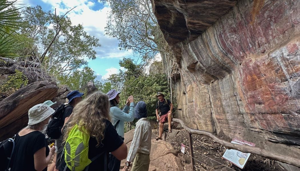 Aboriginal rock art and learning about history (2)