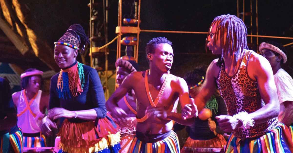 Blog_Dinner with traditional African music