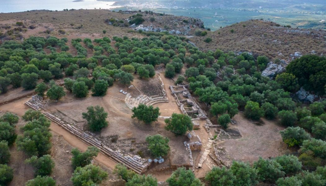 Explore historic Greek civilisation