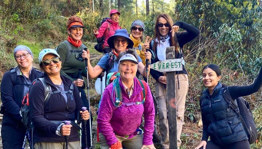 Group photo on old trail to Everest-1