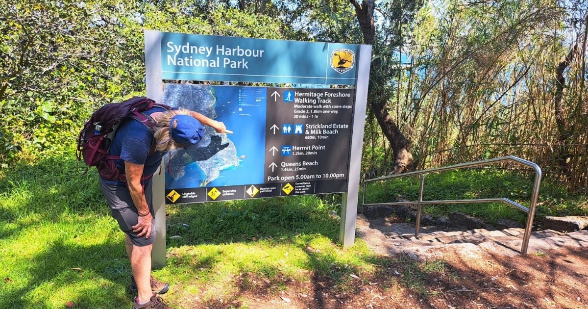 Guided walk at Sydney Harbour National Park