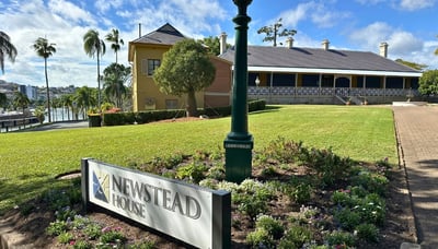 Newstead House