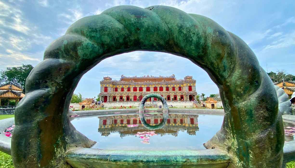 Visiting the old citadel in Hue